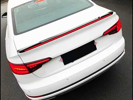 AUDI A4 2016-2019 IÇIN UYUMLU LED SPOILER PIANO BLACK (PARLAK SIYAH)